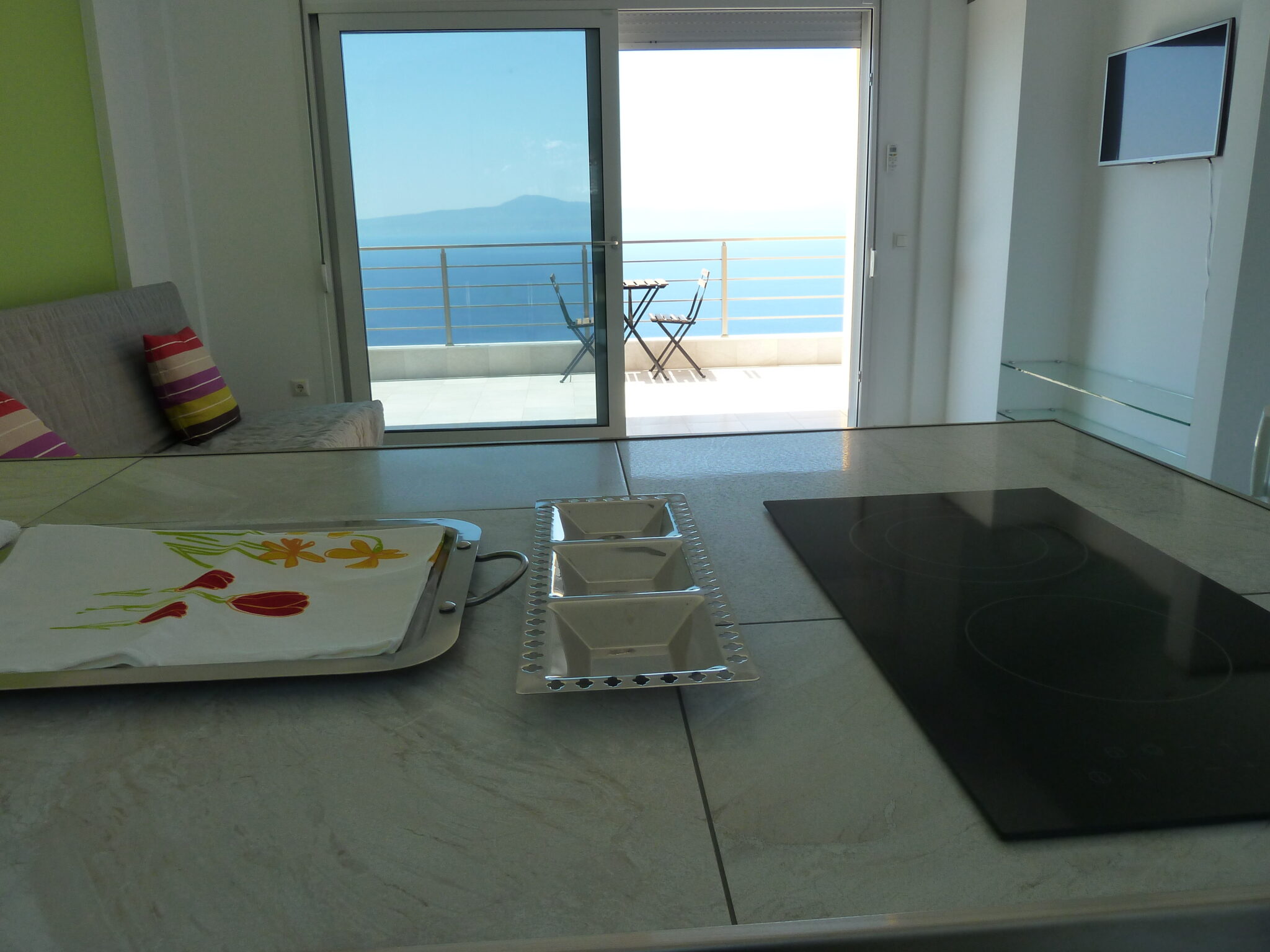 The sitting/balcony room view